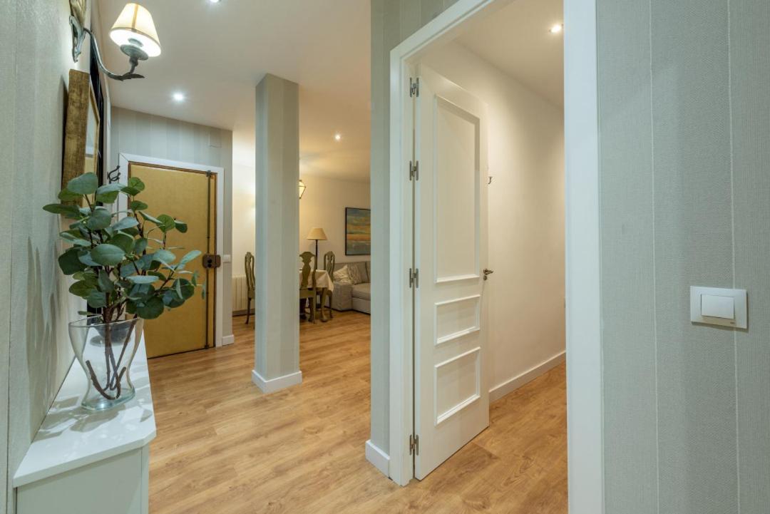 Wide With Beautiful Kitchen 2bd 3bth -arenal Apartamento Sevilla