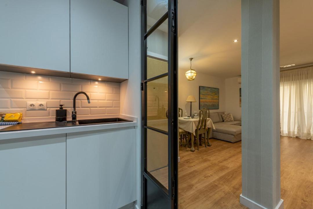 Wide With Beautiful Kitchen 2bd 3bth -arenal Apartamento Sevilla