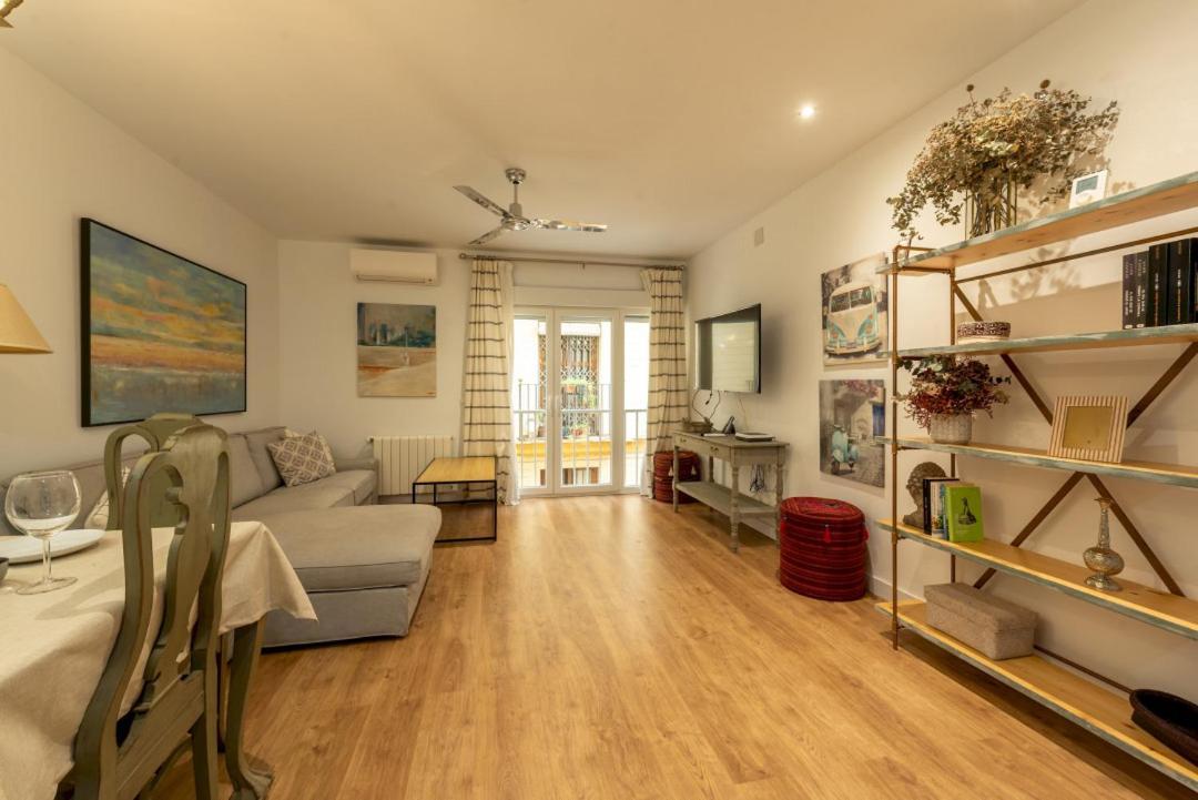 Wide With Beautiful Kitchen 2bd 3bth -arenal Apartamento *