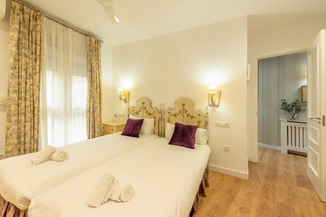 Wide With Beautiful Kitchen 2bd 3bth -arenal Sevilla